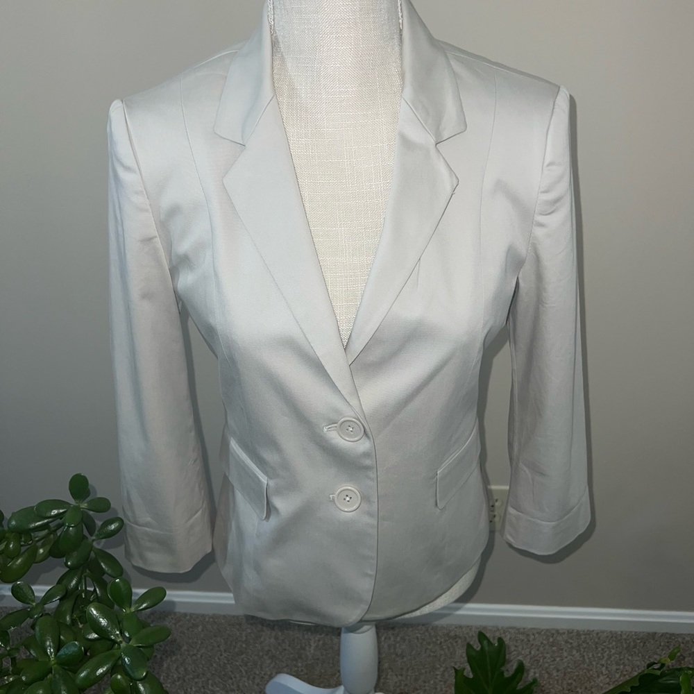 Express Beige Blazer - Picture 2 of 6